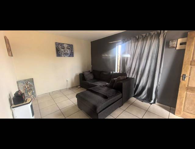 1 BEDROOM PROPERTY TO RENT IN PROTEA GLEN